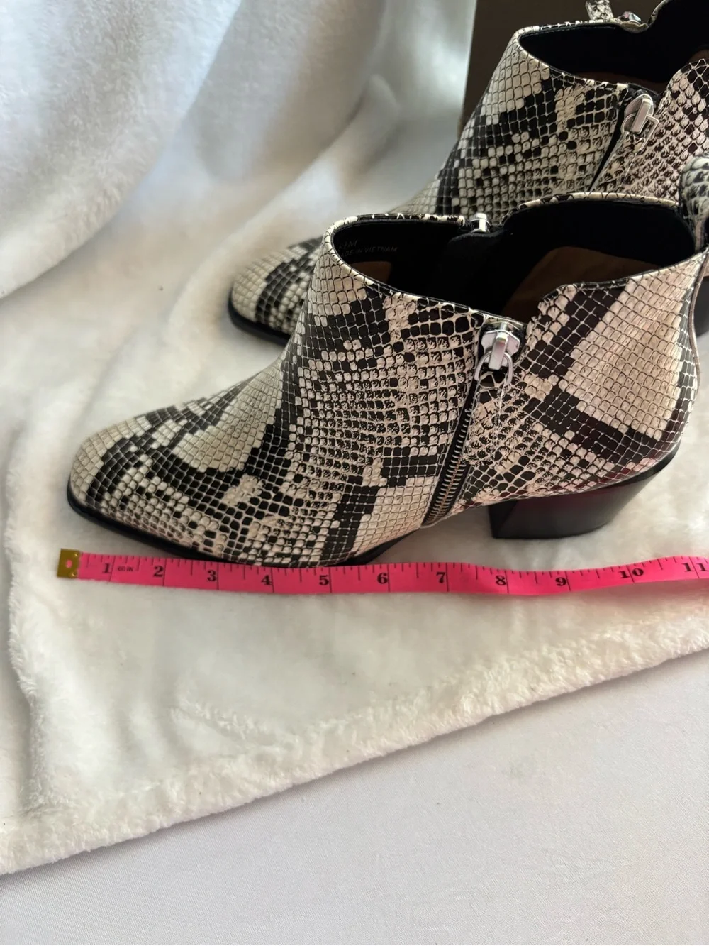 Linea Paolo Sochi2 Snake Print Leather Bootie Size 8.5 NIB